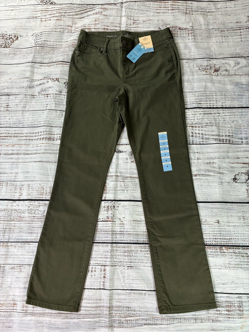 St. John’s Bay Jeans Women’s 8 Green Mid Rise Straight NWT
